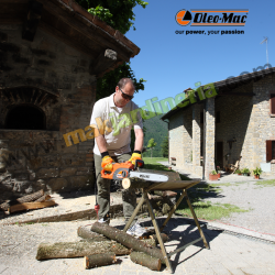 Hombre cortando con electrosierra GS 200 E